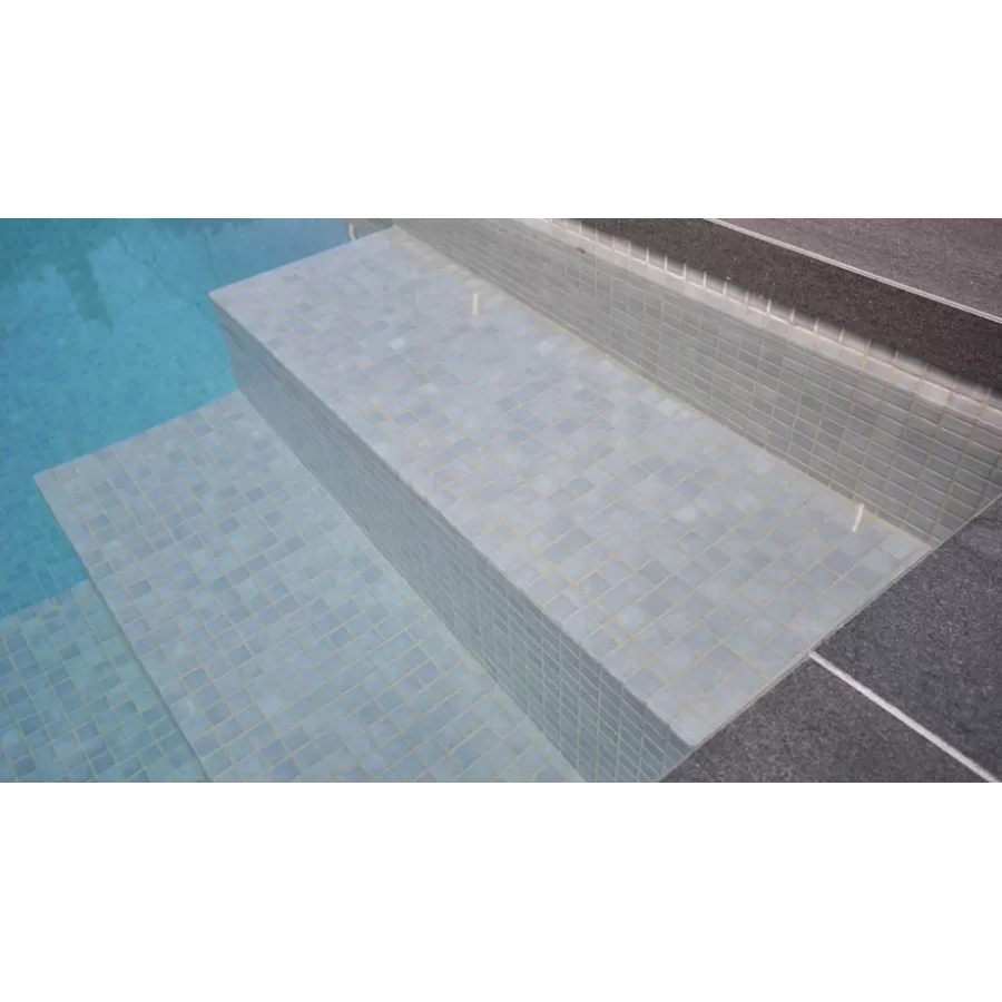 Mozaika basenowa / spa seria Niebla kolor 2560-A odcienie szarości Ezarri antypoślizgowa